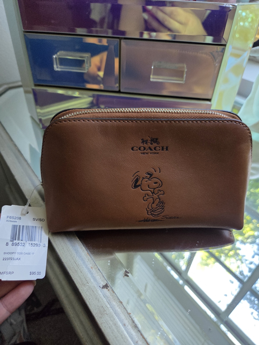 New Coach Brown Leather Snoopy Travel Makeup Pouch Bag - Picture 2 of 2